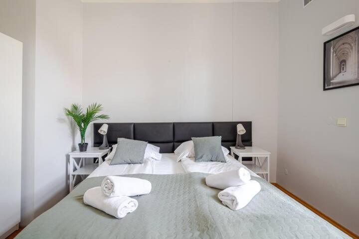 Florianska Gate Luxury Apartments Краков Экстерьер фото