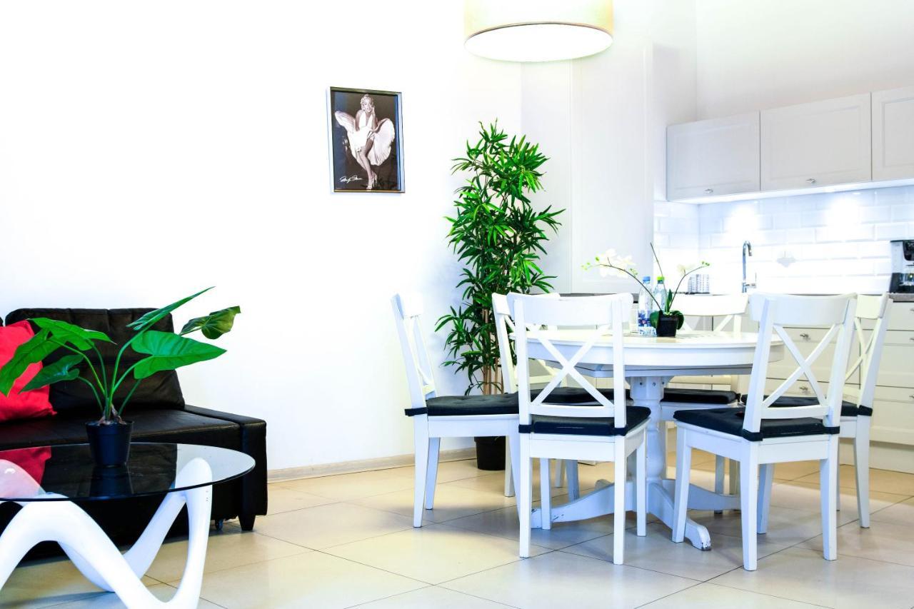 Florianska Gate Luxury Apartments Краков Экстерьер фото